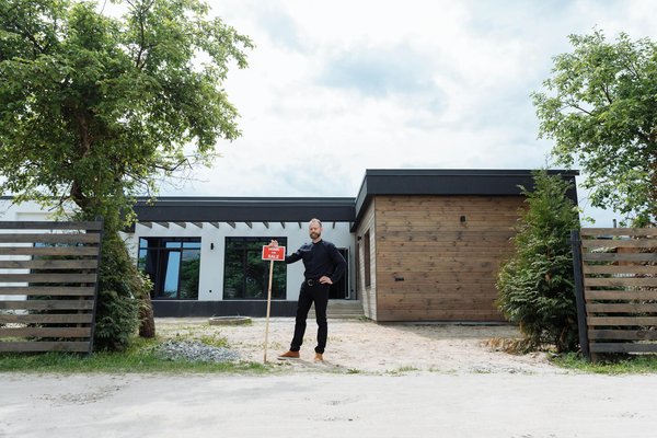 Key Factors to Consider When Installing EV Charging Stations in Multi-Unit Residences